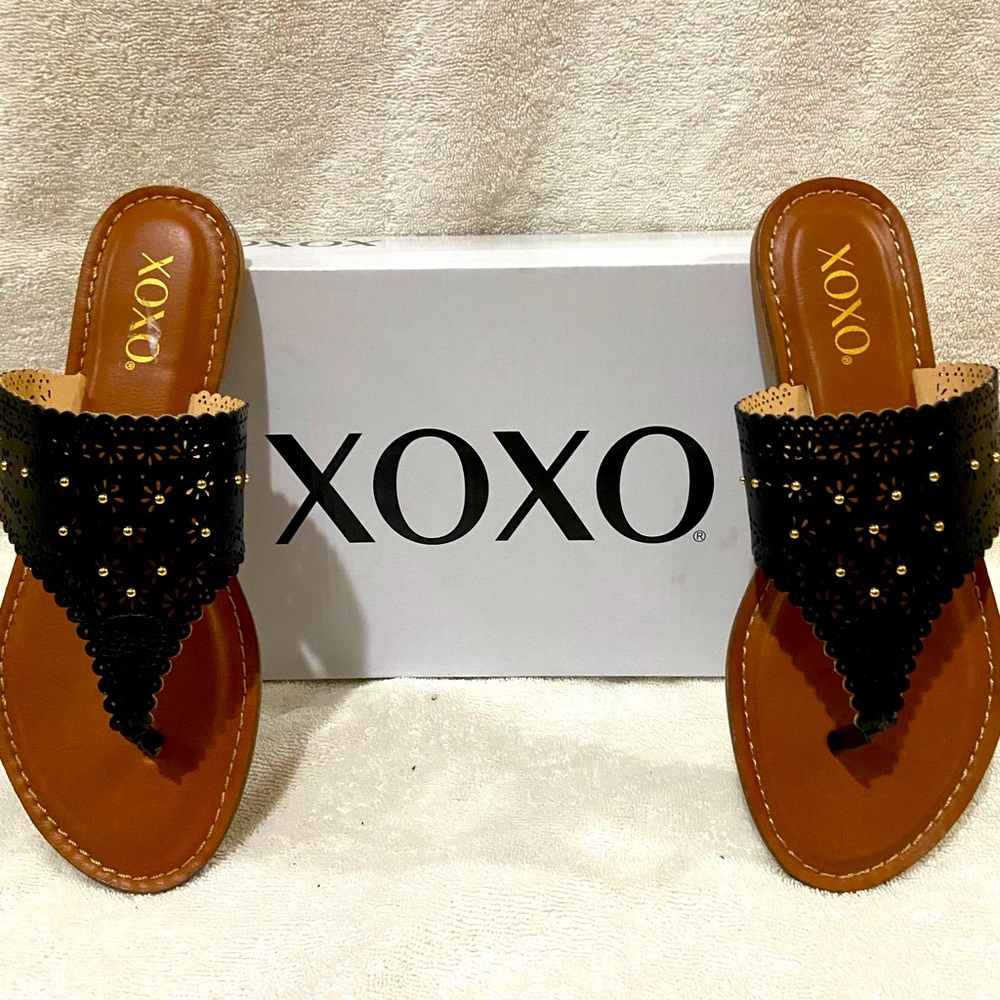 6.5 XOXO comfortable slip on sandals, black leather